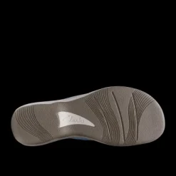 Clarks Cloudsteppers™ Brinkley Flora Flip-Flop
