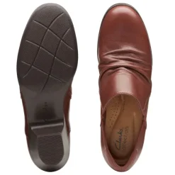 Clarks Emily2 Cove Tan Leather Slip-On