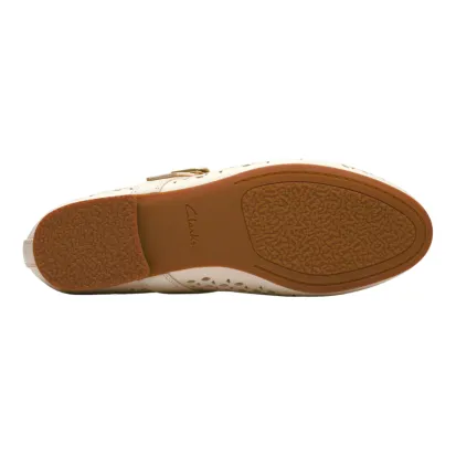 Clarks Fawna Jane Women's Cream Flat