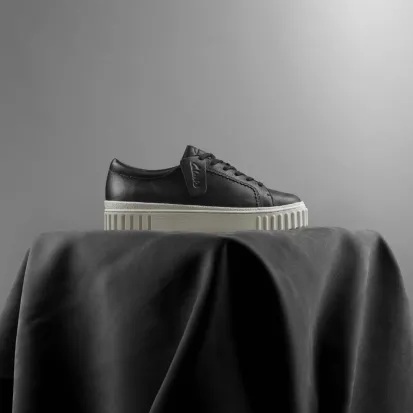 Clarks Mayhill Walk Women's Sneaker