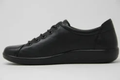 ECCO SOFT 2.0 Lace-Up Walking Shoes
