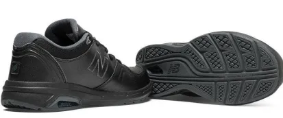 New Balance 813 Women's Leather Walking Shoe - Comfort & Support