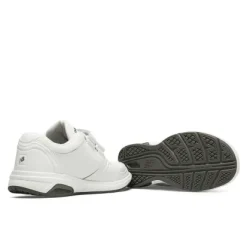 New Balance 813 Women's Leather Walking Shoe - Comfort & Support