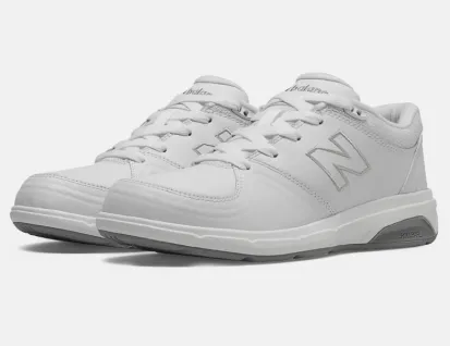 New Balance 813 Women's Leather Walking Shoe - Comfort & Support
