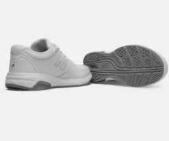New Balance 813 Women's Leather Walking Shoe - Comfort & Support