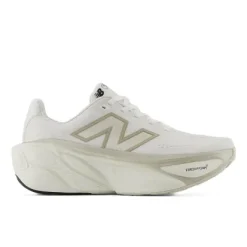 New Balance Fresh Foam More v5 Women's Runner