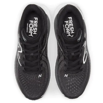 New Balance 860v13 – Stable Comfort for Every Distance