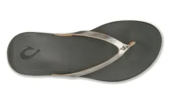 Olukai Ho'opio Women's Thong Sandals - Silver Leather  Canadian Footwear