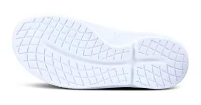OOFOS Men’s White OOclog