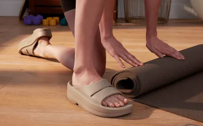 OOFOS OOmega OOahh Nomad Women's Sandal