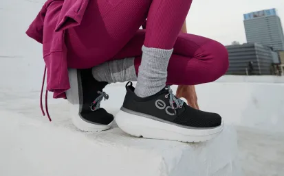 OOFOS OOmy Stride Women's Sneaker