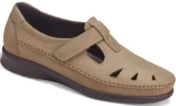 Roamer Slip On