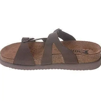 The Mephisto HANNEL Women's slide sandal offers great arch support.