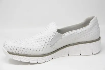 The Women's 53766-81 Weiss slip on shoe by Rieker | Canadian Footwear