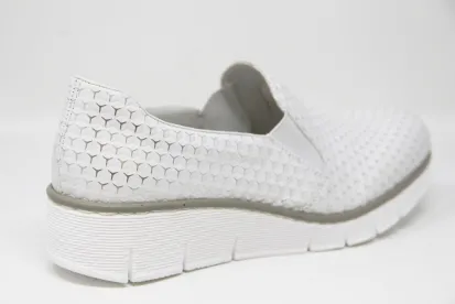 The Women's 53766-81 Weiss slip on shoe by Rieker | Canadian Footwear