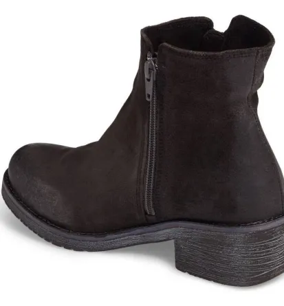 Women's Naot Wander Ankle Boot